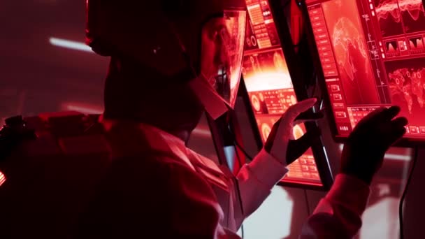 Űrhajós Űrruhában Mars Állomáson Űrhajósok Vezetik Űrhajót Űrben Galaktikus Utazás — Stock videók