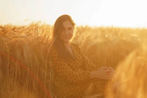 Close Portrait Beautiful Young Woman Countryside Field Female Face Rays — Stock Photo, Image