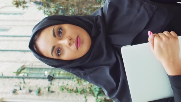 Portrait Young Confident Muslim Business Woman Hijab Middle Eastern Office — Stock Video