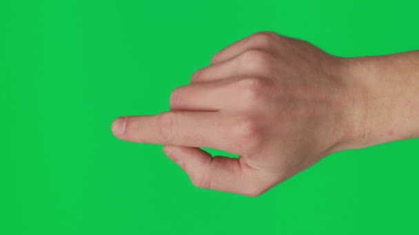 Mężczyzna Dotykanie Ręki Klikanie Stukanie Przesuwne Przesuwne Tle Zielonego Ekranu — Wideo stockowe