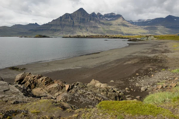Сельский Пейзаж Моря Исландии — стоковое фото