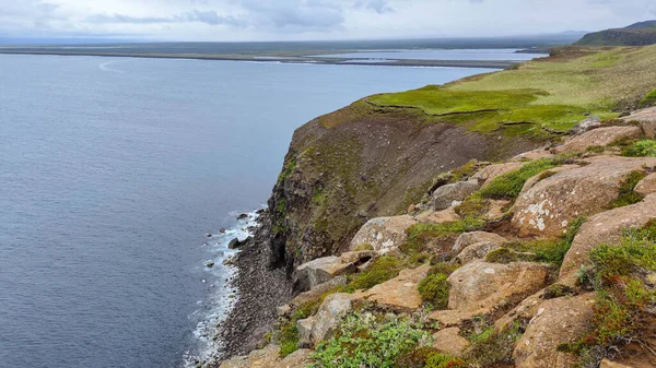 Landelijk Landschap Aan Zee Ijsland — Stockfoto