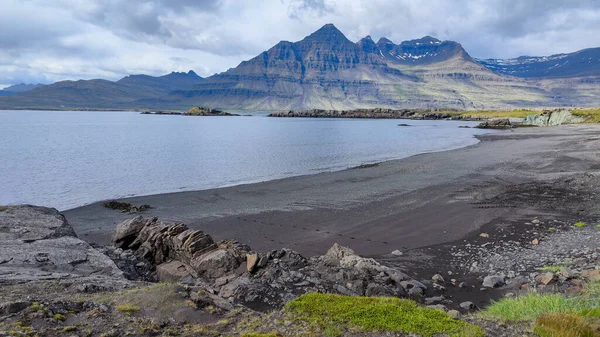 Сельский Пейзаж Моря Исландии — стоковое фото