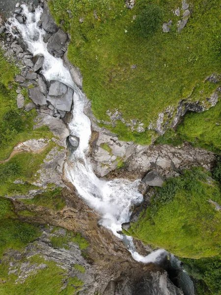 Stauber Vattenfall Vid Furenalp Över Engelberg Schweiziska Alperna — Stockfoto