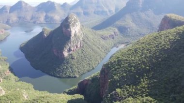 Güney Afrika 'daki Blyde Nehri Kanyonu' nda insansız hava aracı görüntüsü