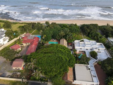 Güney Afrika 'daki Shelly plajında insansız hava aracı görüntüsü