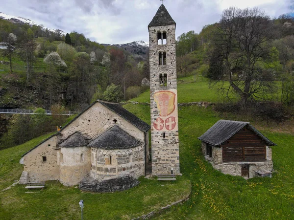 Drone Utsikt Över Kyrkan Saint Carlo Vid Leontica Blenio Velley — Stockfoto