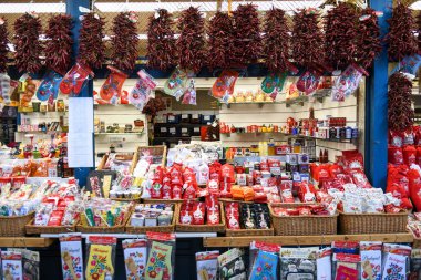 Budapeşte, Macaristan - 19 Mayıs 2023: Macaristan 'daki geleneksel Budapeşte pazarı