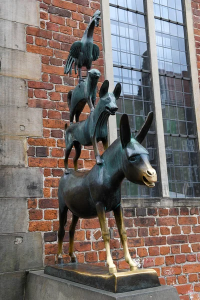 Bremen Kasaba Müzisyenlerinin Almanya Bremen Deki Merkez Meydandaki Heykeli — Stok fotoğraf