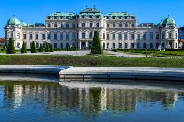 Avusturya 'daki Belvedere Şatosu' nda görüş