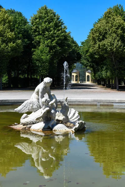 Bécs Ausztria 2023 Június Kilátás Schönbrunni Palota Szökőkútjánál Ausztriában — Stock Fotó