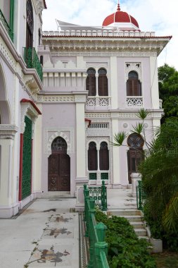 Cienfuegos, Küba - 12 Ağustos 2023: Küba 'daki De Valle Sarayı manzarası