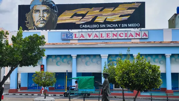 Cienfuegos Küba Ağustos 2023 Küba Sinemasında Che Guevara Nın Resmi — Stok fotoğraf