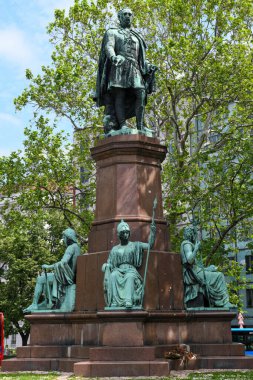 Budapeşte, Macaristan - 19 Mai 2023: Macaristan 'daki Budapeşte anıtına bakın