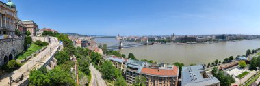 Budapeşte, Macaristan - 20 Mai 2023: Macaristan 'daki Budapeşte kalesinden manzara