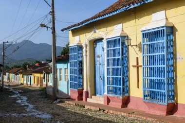 Tirinidad, Küba - 13 Ağustos 2023: Küba 'daki Trinidad koloni kasabasında manzara