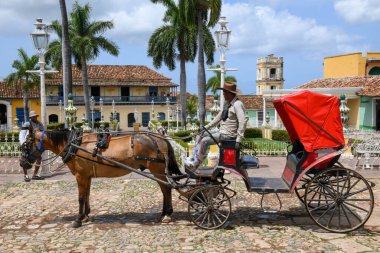 Tirinidad, Küba - 13 Ağustos 2023: Küba 'daki Trinidad koloni kasabasında manzara
