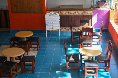 Las Terrazas, Küba - 9 Ağustos 2023: Küba 'daki Las Terrazas komünist köyü