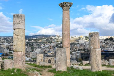Ürdün 'deki Jerash' ın Roma harabelerine bakın.