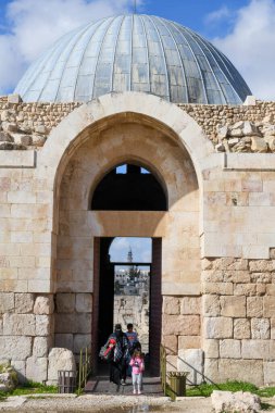 Amman, Ürdün - 25 Ocak 2024: Ürdün 'deki Amman Kalesi' nde