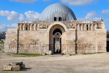 Ürdün 'deki Amman' daki Roma kalesine bakın.