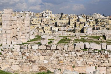 Ürdün 'deki Amman' daki Roma kalesine bakın.