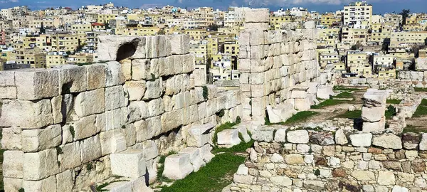 Uitzicht Romeinse Citadel Bij Amman Jordanië Rechtenvrije Stockfoto's