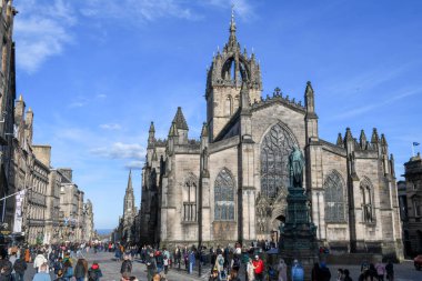 Edinburgh, İskoçya - 29 Mart 2024: İskoçya 'da Edinburgh' daki Saint Giles Katedrali 'nde