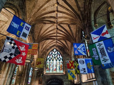 Edinburgh, İskoçya - 29 Mart 2024: İskoçya 'daki Edinburgh' daki Saint Giles Katedrali 'nin iç mekanı