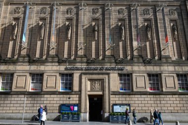 Edinburgh, İskoçya - 29 Mart 2024: İskoçya 'daki eski Edinburgh kasabası