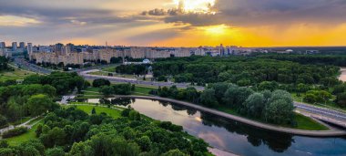 Belarus 'taki Minsk şehrinin havadan görünüşü