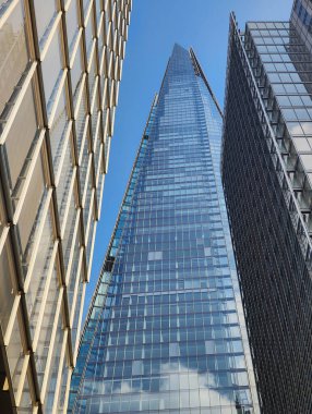 İngiltere 'deki modern Londra binalarına bakın