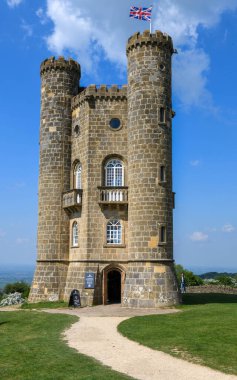 Broadway, İngiltere - 19 Mayıs 2024: İngiltere Broadway Kulesi 'nde