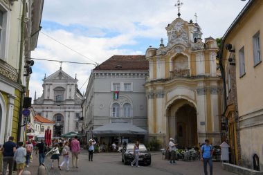 Vilnius, Litvanya - 2 Haziran 2024: Litvanya 'daki Vilnius' un eski merkezinde