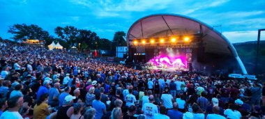 Loreley, Almanya - 19 Temmuz 2024: Almanya Loreley 'de Prog festivali gecesi