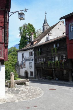 Werdenberg, İsviçre - 14 Temmuz 2024: İsviçre 'deki Werdenberg köyünde