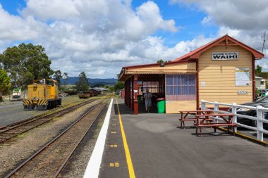 Waihi, Yeni Zelanda - 19 Ocak 2025: Yeni Zelanda 'daki Waihi eski tren istasyonu