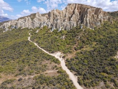 Yeni Zelanda 'daki Clay Cliffs' in insansız hava aracı görüntüsü