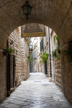 Bisceglie, İtalya - 18 Nisan 2025: İtalya 'da Biscelie' de