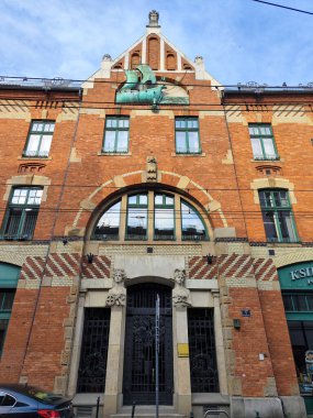 Cracow, Polonya - 7 Haziran 2025: Polonya 'nın eski Cracow kasabasındaki ev manzaralı