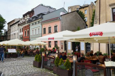 Cracow, Polonya - 8 Haziran 2025: Kazimierz 'de Polonya' da Krakow 'a bakın