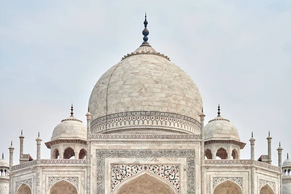 Close Taj Mahal Dome White Marble Mausoleum Landmark Agra Uttar — Stock Photo, Image