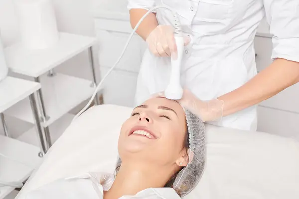 Beautician Makes Lifting Rejuvenation Woman Face Aging Cosmetic Procedure Beauty — Stock Photo, Image
