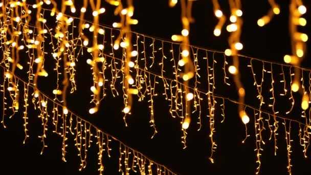 Niewyraźne Migoczące Światła Wiszące Girlandy Nowy Rok Boże Narodzenie Dekoracje — Wideo stockowe