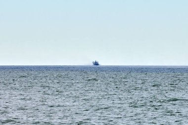 Düşman, askeri hovercraft gemisi stratejik manevra ve Rus deniz gücü konuşlandırmasını gerçekleştirmek için askeri hedefe doğru yelken açmış Hovercraft savaş gemisi.