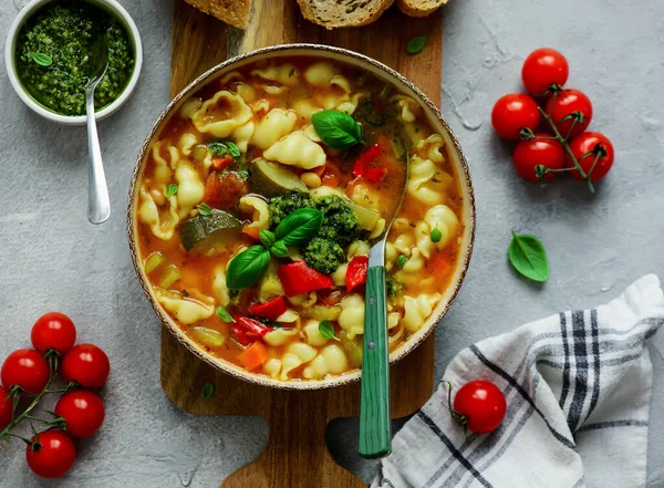 Sopa Minestrone Com Foco Pesto Top Veiw Style Hugge Selective — Fotografia de Stock