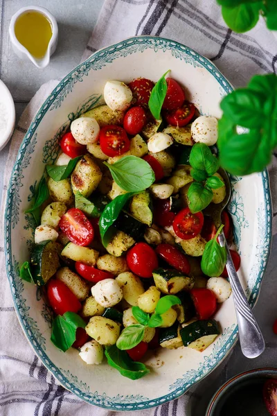 Italský Caprese Salát Noky Zeleninou Style Vintage Selective Focus — Stock fotografie