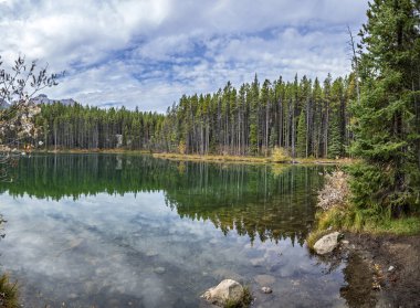 Göl, jasper national park, alberta, Kanada at nalı