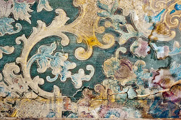 Forntida Blomsterbonad Detaljerad Bild Gammal Utsmyckad Tapet Väggmålning Visa Intrikata — Stockfoto