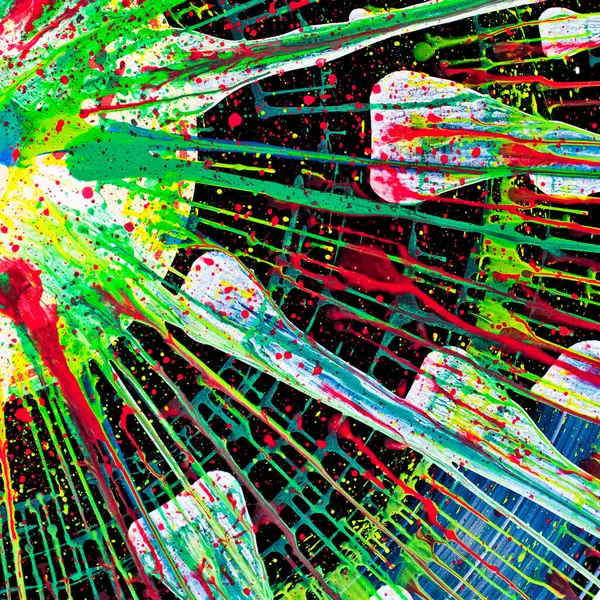 アクリルペイントスプラッターの活気に満ちたダイナミックな爆発が抽象的なアートワークを生み出し 中心点から放射される明るい色の混合物を展示します ストック写真